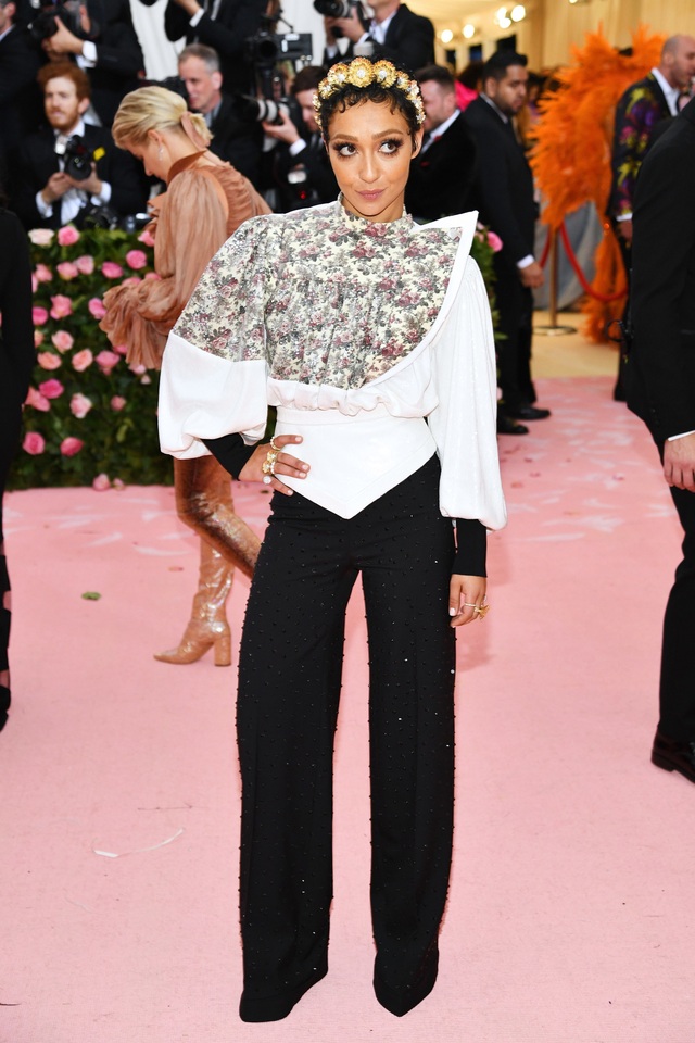 Những bộ cánh đẹp nhất trên thảm đỏ Met gala 2019 - 42 Những bộ cánh đẹp nhất trên thảm đỏ Met gala 2019 - 42