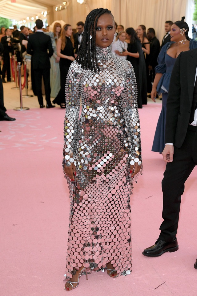 Những bộ cánh đẹp nhất trên thảm đỏ Met gala 2019 - 44 Những bộ cánh đẹp nhất trên thảm đỏ Met gala 2019 - 44