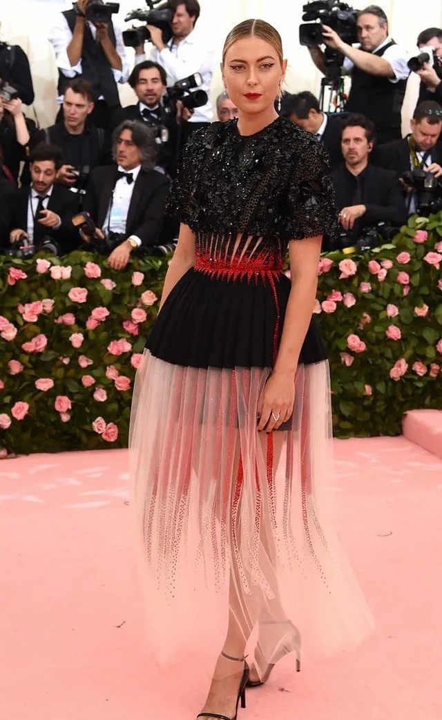 Maria Sharapova sành điệu dự Met gala - 2 Maria Sharapova sành điệu dự Met gala - 2