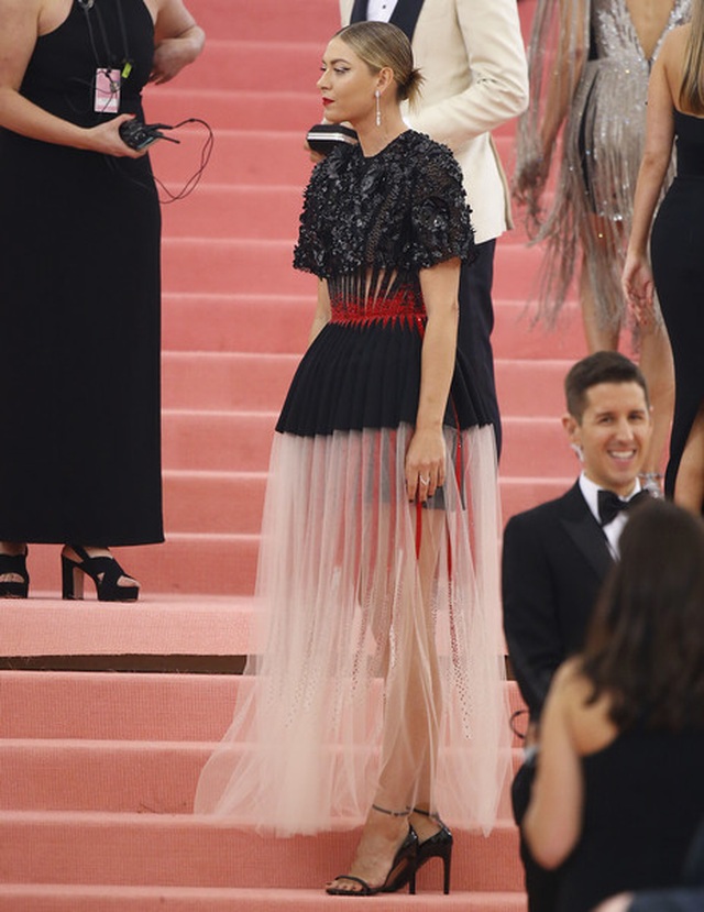 Maria Sharapova sành điệu dự Met gala - 4 Maria Sharapova sành điệu dự Met gala - 4