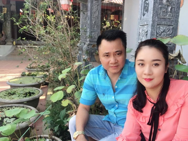 Tự Long “tỏ tình” ngọt lịm với bà xã kỷ niệm 4 năm ngày cưới - 3 Tự Long “tỏ tình” ngọt lịm với bà xã kỷ niệm 4 năm ngày cưới - 3