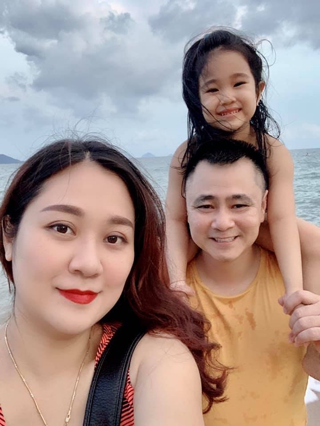 Tự Long “tỏ tình” ngọt lịm với bà xã kỷ niệm 4 năm ngày cưới - 1 Tự Long “tỏ tình” ngọt lịm với bà xã kỷ niệm 4 năm ngày cưới - 1