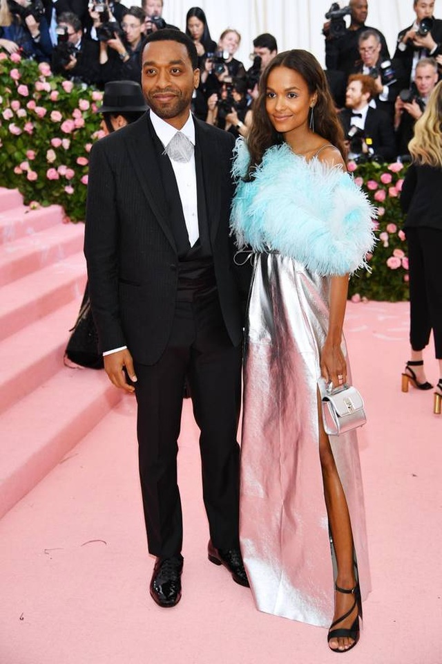 Những cặp đôi hoàn hảo trên thảm đỏ Met gala 2019 - 22 Những cặp đôi hoàn hảo trên thảm đỏ Met gala 2019 - 22