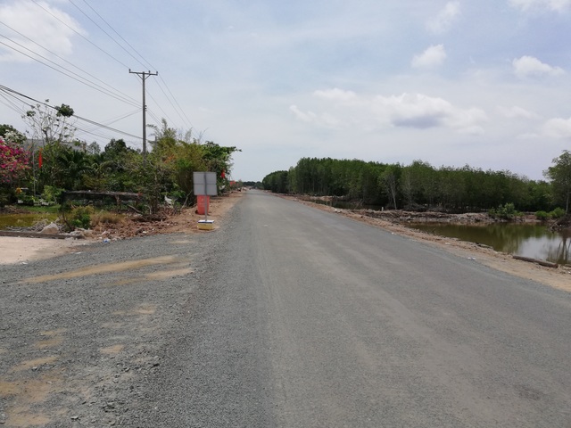 Truy tìm tài xế tông chết người trên đường Hồ Chí Minh rồi bỏ trốn - 1 Truy tìm tài xế tông chết người trên đường Hồ Chí Minh rồi bỏ trốn - 1