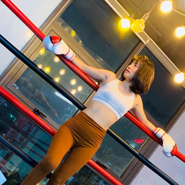 Từng trầm cảm muốn nhảy lầu, mẹ một con trở lại đẹp ngỡ ngàng - 1 Từng trầm cảm muốn nhảy lầu, mẹ một con trở lại đẹp ngỡ ngàng - 1