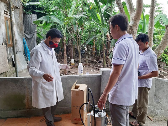 Liên tiếp 3 người trong một xã tử vong vì mắc bệnh lạ nhầm tưởng sốt virus - 2 Liên tiếp 3 người trong một xã tử vong vì mắc bệnh lạ nhầm tưởng sốt virus - 2