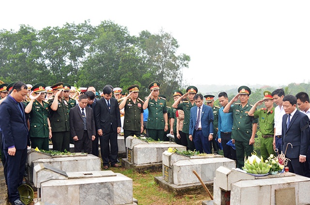 Truy điệu, an táng 7 hài cốt liệt sĩ hy sinh tại Lào - Ảnh minh hoạ 3