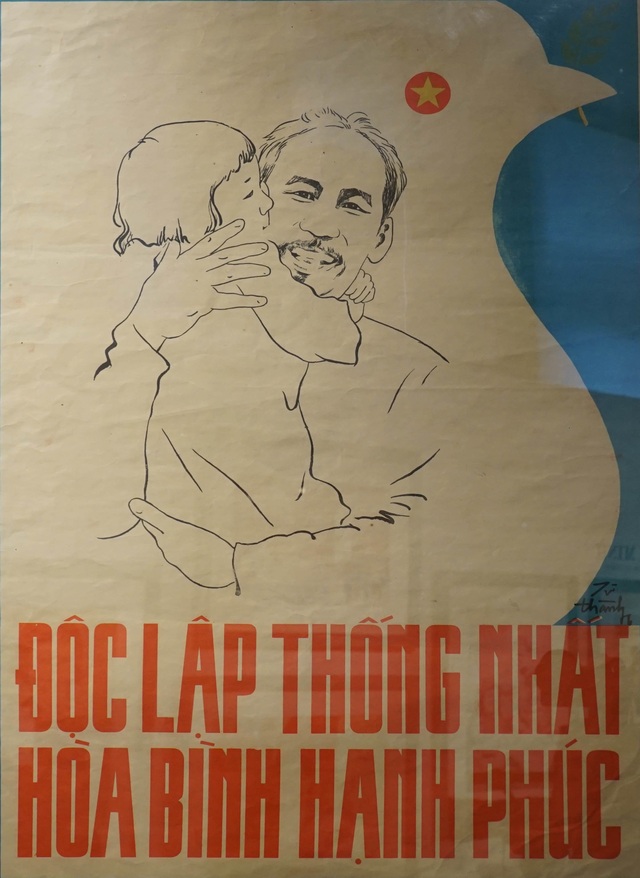 Chân dung Hồ Chí Minh: Góc nhìn từ tranh cổ động - 4 Chân dung Hồ Chí Minh: Góc nhìn từ tranh cổ động - 4