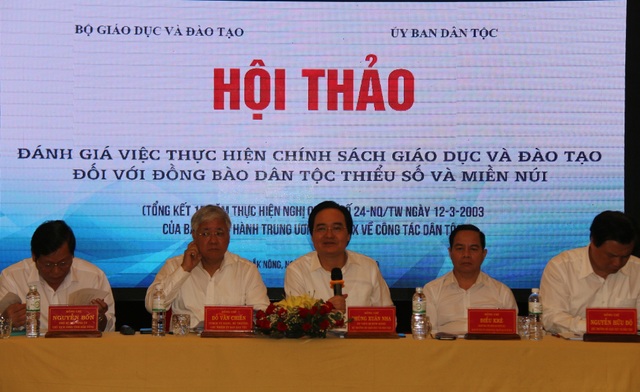 Tìm chính sách để thúc đẩy phát triển giáo dục dành cho đồng bào dân tộc thiểu số - 1 Tìm chính sách để thúc đẩy phát triển giáo dục dành cho đồng bào dân tộc thiểu số - 1