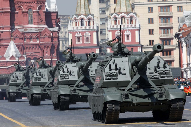 Cận cảnh dàn khí tài Nga phô diễn sức mạnh trong lễ duyệt binh - 16