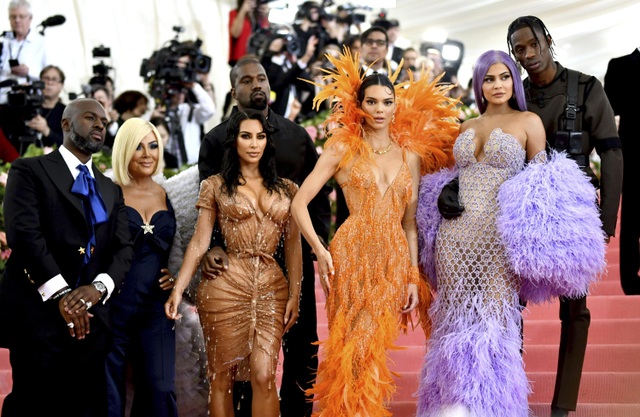 Vé dự tiệc Met gala giá bao nhiêu? - 2 Vé dự tiệc Met gala giá bao nhiêu? - 2