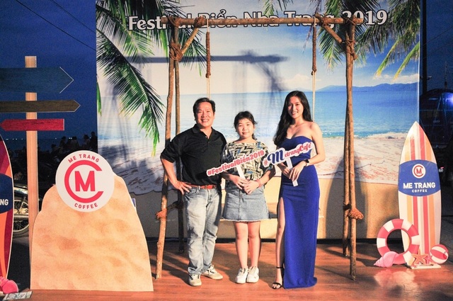 “Du lịch Khánh Hoà - Mua quà Mê Trang” - Lễ hội với nhiều gam màu mới mẻ - 2 “Du lịch Khánh Hoà - Mua quà Mê Trang” - Lễ hội với nhiều gam màu mới mẻ - 2