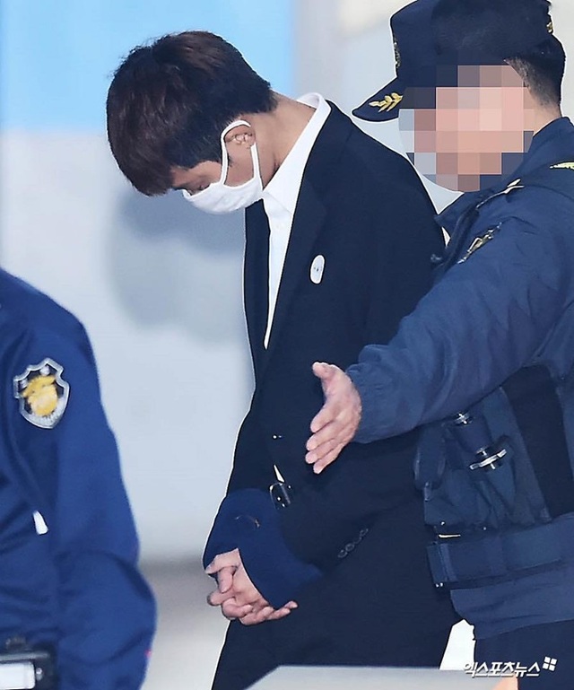 Jung Joon Young cúi mặt tham dự phiên sơ thẩm, thừa nhận mọi tội danh - 3 Jung Joon Young cúi mặt tham dự phiên sơ thẩm, thừa nhận mọi tội danh - 3