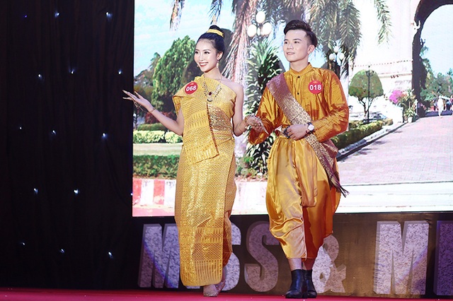 Nam thanh nữ tú ĐHQG Hà Nội khoe sắc với trang phục truyền thống 5 châu - 7 Nam thanh nữ tú ĐHQG Hà Nội khoe sắc với trang phục truyền thống 5 châu - 7
