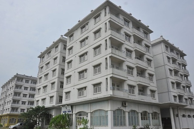 Nhà tái định cư ở Hà Nội: Xuống cấp, nhếch nhác, ô nhiễm đến bao giờ? - 1 Nhà tái định cư ở Hà Nội: Xuống cấp, nhếch nhác, ô nhiễm đến bao giờ? - 1