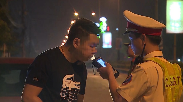 1 tuần thu gần 1 tỷ đồng tiền phạt các “ma men” sau tay lái - 1 1 tuần thu gần 1 tỷ đồng tiền phạt các “ma men” sau tay lái - 1