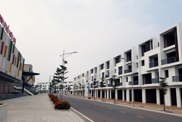 Khu đô thị và Thương mại Việt Trì hút khách mua nhà bằng sổ đỏ trao tay - 1
