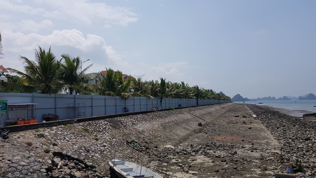 Con đường đẹp nhất Hạ Long bị quây kín, thành phố nói gì? - 3 Con đường đẹp nhất Hạ Long bị quây kín, thành phố nói gì? - 3