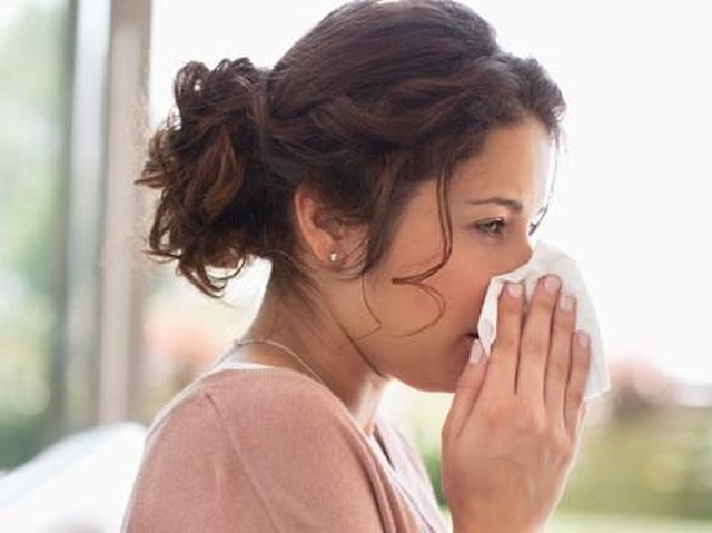 Hướng dẫn 5 cách hỗ trợ trị ho có đờm tại nhà đơn giản, hiệu quả - 1 Hướng dẫn 5 cách hỗ trợ trị ho có đờm tại nhà đơn giản, hiệu quả - 1