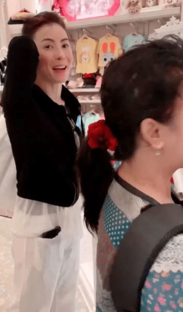 Trương Bá Chi vẫn được bố chồng cũ quý mến, hỗ trợ tài chính - 2 Trương Bá Chi vẫn được bố chồng cũ quý mến, hỗ trợ tài chính - 2