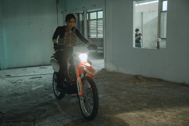 Bella Mai bong gân, trật khớp... khi vào vai “đả nữ” phim hành động - 4 Bella Mai bong gân, trật khớp... khi vào vai “đả nữ” phim hành động - 4