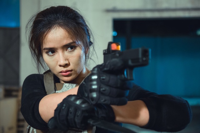 Bella Mai bong gân, trật khớp... khi vào vai “đả nữ” phim hành động - 3 Bella Mai bong gân, trật khớp... khi vào vai “đả nữ” phim hành động - 3