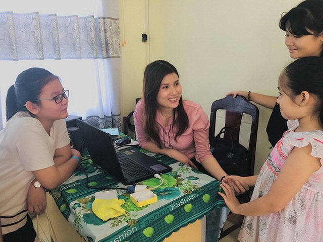Lớp học kỹ năng sống miễn phí của cô giáo Loan - 1 Lớp học kỹ năng sống miễn phí của cô giáo Loan - 1