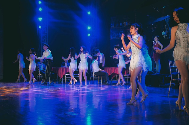 Tìm lại New York xưa với vở nhạc kịch của học sinh chuyên Ams - 3 Tìm lại New York xưa với vở nhạc kịch của học sinh chuyên Ams - 3