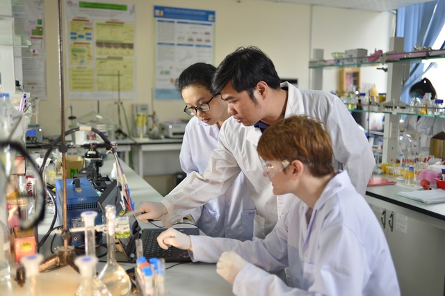 Trường Đại học Việt Pháp tuyển sinh theo hình thức phỏng vấn và xét tuyển - 1 Trường Đại học Việt Pháp tuyển sinh theo hình thức phỏng vấn và xét tuyển - 1