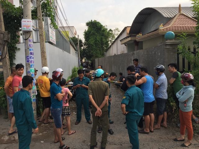 Chồng chết, vợ bỏng nặng trong căn nhà nồng nặc mùi xăng - 1 Chồng chết, vợ bỏng nặng trong căn nhà nồng nặc mùi xăng - 1