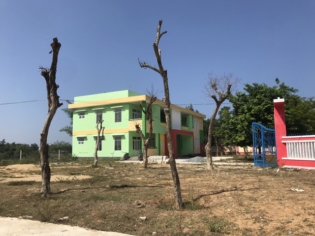 Có trường mới, 60 học sinh vẫn phải học ở nơi... chờ sập - 4 Có trường mới, 60 học sinh vẫn phải học ở nơi... chờ sập - 4