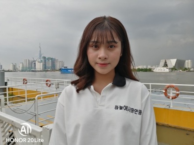 honor-20-lite-portrait-1405-docx-1557898550216.jpeg