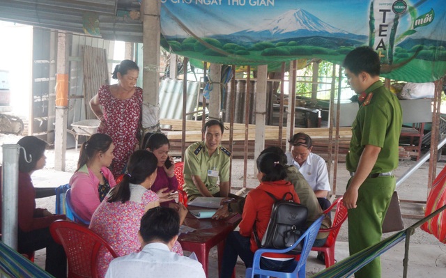 Kiểm tra toàn bộ các quán ăn ven đường sau vụ khách bị đánh toác đầu - 1 Kiểm tra toàn bộ các quán ăn ven đường sau vụ khách bị đánh toác đầu - 1
