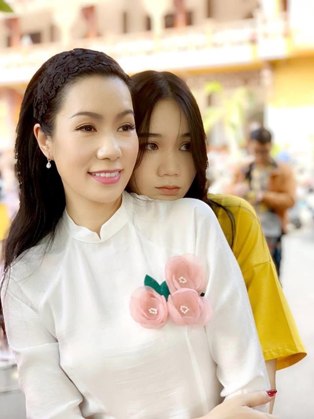 Điểm danh con gái sao Việt xinh đẹp như hoa hậu - 10