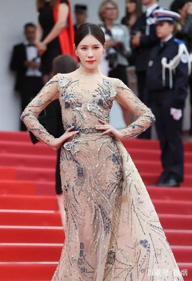 Tâm sự của nữ diễn viên bị chê “câu giờ” trên thảm đỏ Cannes - Ảnh minh hoạ 2