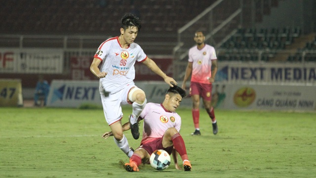 Quế Ngọc Hải mắc sai lầm, Viettel thua đậm Sài Gòn FC - 7 Quế Ngọc Hải mắc sai lầm, Viettel thua đậm Sài Gòn FC - 7