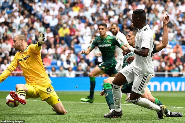 Real Madrid 0-2 Betis: Kết cục cay đắng cho HLV Zidane - 11 Real Madrid 0-2 Betis: Kết cục cay đắng cho HLV Zidane - 11