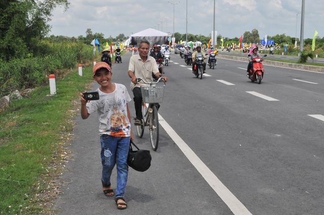 Thông xe cầu Vàm Cống, góp phần tháo gỡ điểm nghẽn giao thông miền Tây - 6 Thông xe cầu Vàm Cống, góp phần tháo gỡ điểm nghẽn giao thông miền Tây - 6