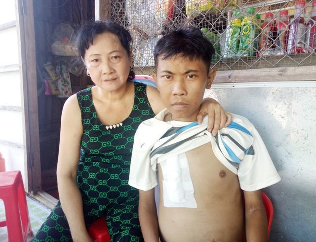 Bạn đọc Dân trí giúp đỡ mẹ con suy thận hơn 74 triệu đồng - 1 Bạn đọc Dân trí giúp đỡ mẹ con suy thận hơn 74 triệu đồng - 1