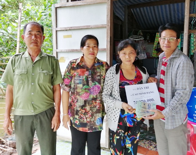 Bạn đọc Dân trí giúp đỡ mẹ con suy thận hơn 74 triệu đồng - 2 Bạn đọc Dân trí giúp đỡ mẹ con suy thận hơn 74 triệu đồng - 2