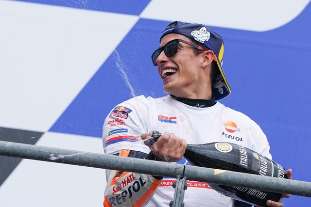 Chặng 5 MotoGP: Marc Marquez thắng nhẹ nhàng tại Le Mans - 8