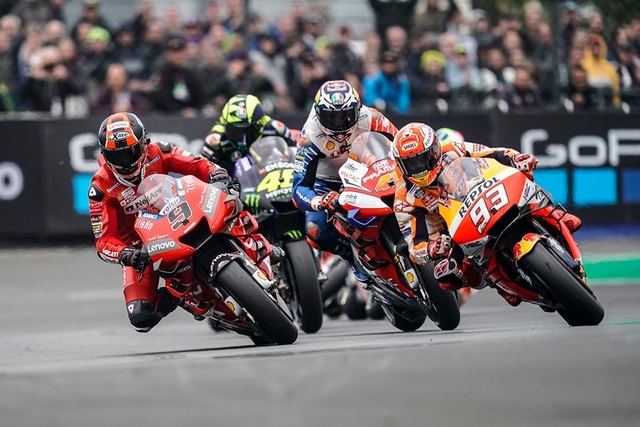 Chặng 5 MotoGP: Marc Marquez thắng nhẹ nhàng tại Le Mans - 2