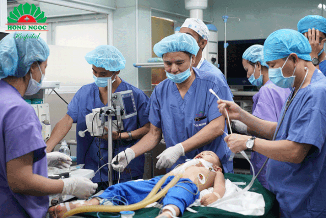 Hơn 20 bệnh nhân dị tật “đổi đời” nhờ diện mạo mới - 2 Hơn 20 bệnh nhân dị tật “đổi đời” nhờ diện mạo mới - 2