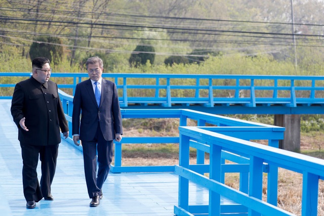 Hé lộ nỗi lo của ông Kim Jong-un trước cuộc gặp thượng đỉnh với ông Trump - 2 Hé lộ nỗi lo của ông Kim Jong-un trước cuộc gặp thượng đỉnh với ông Trump - 2