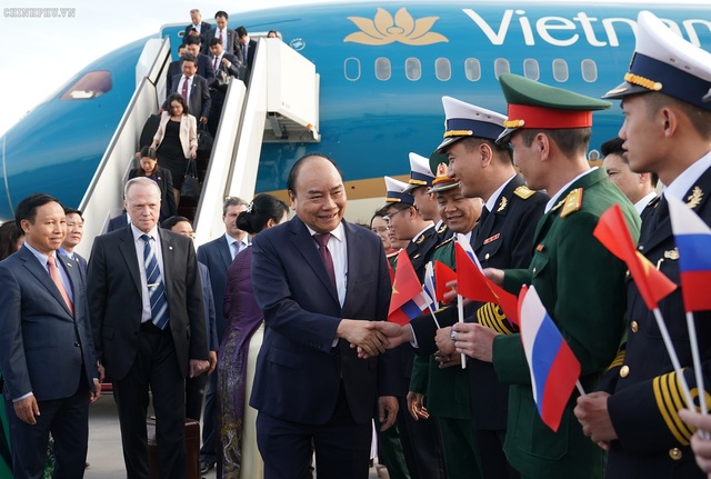 Thủ tướng đến Saint Petersburg, bắt đầu chuyến thăm chính thức Liên bang Nga - 2