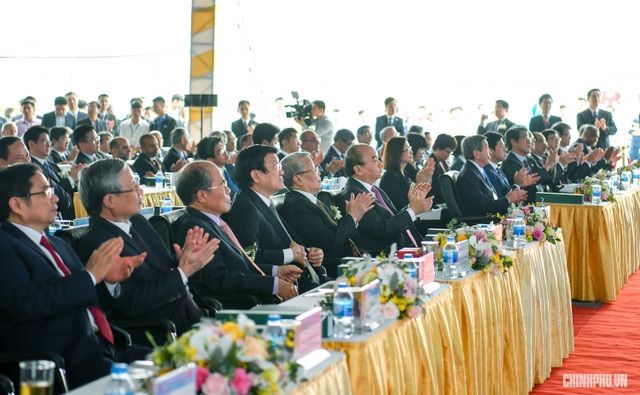 Dự lễ vận hành thương mại Nhà máy Lọc hoá dầu Nghi Sơn: Thủ tướng yêu cầu PVN tiếp tục làm tốt hai nhiệm vụ - 1 Dự lễ vận hành thương mại Nhà máy Lọc hoá dầu Nghi Sơn: Thủ tướng yêu cầu PVN tiếp tục làm tốt hai nhiệm vụ - 1