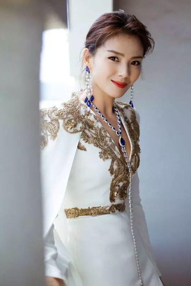 Lưu Đào tâm sự về hôn nhân và bí quyết giữ lửa yêu thương - 8 Lưu Đào tâm sự về hôn nhân và bí quyết giữ lửa yêu thương - 8