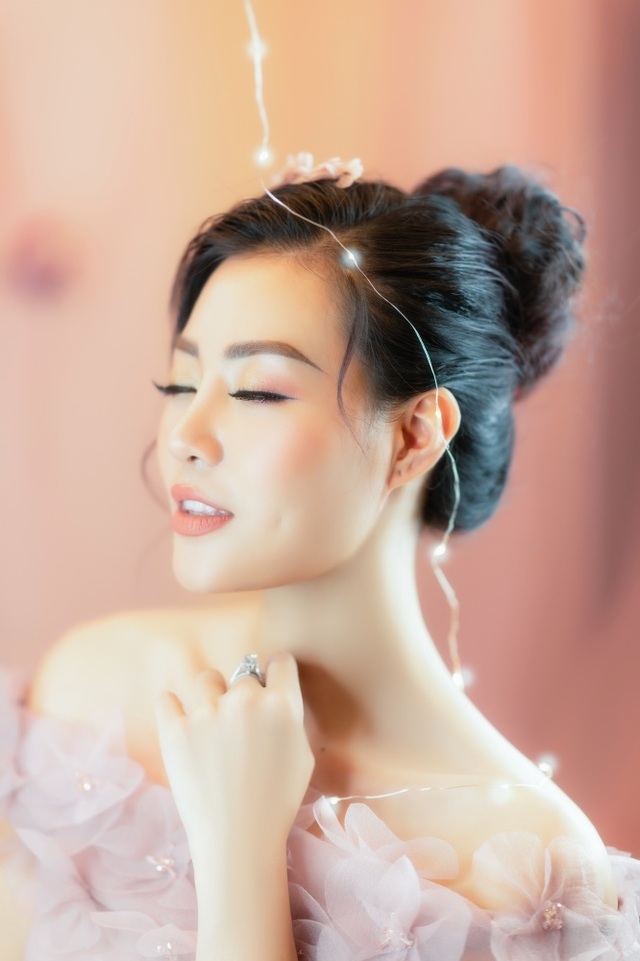 Lan Cave Thanh Hương của Quỳnh Búp Bê tiết lộ về ông xã - 5 Lan Cave Thanh Hương của Quỳnh Búp Bê tiết lộ về ông xã - 5