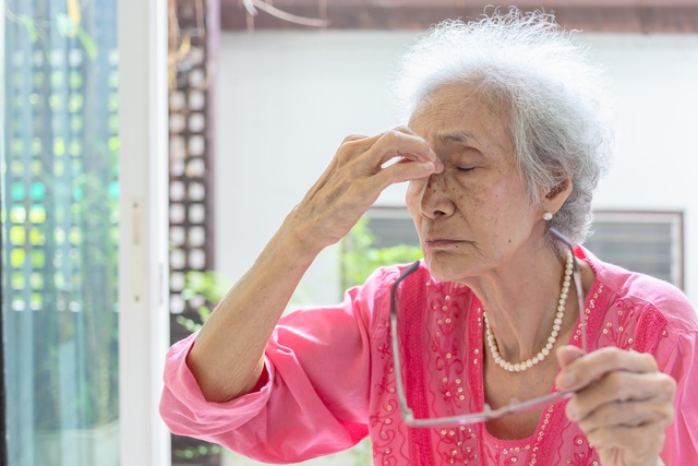 Người thân “bỗng dưng chóng mặt”, người nhà nên làm gì? - 1 Người thân “bỗng dưng chóng mặt”, người nhà nên làm gì? - 1