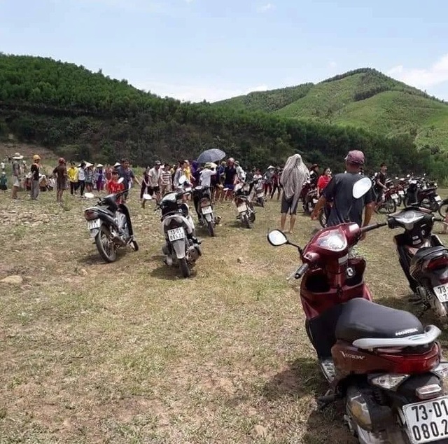 3 học sinh chết đuối ngay sau lễ tổng kết năm học - 1 3 học sinh chết đuối ngay sau lễ tổng kết năm học - 1